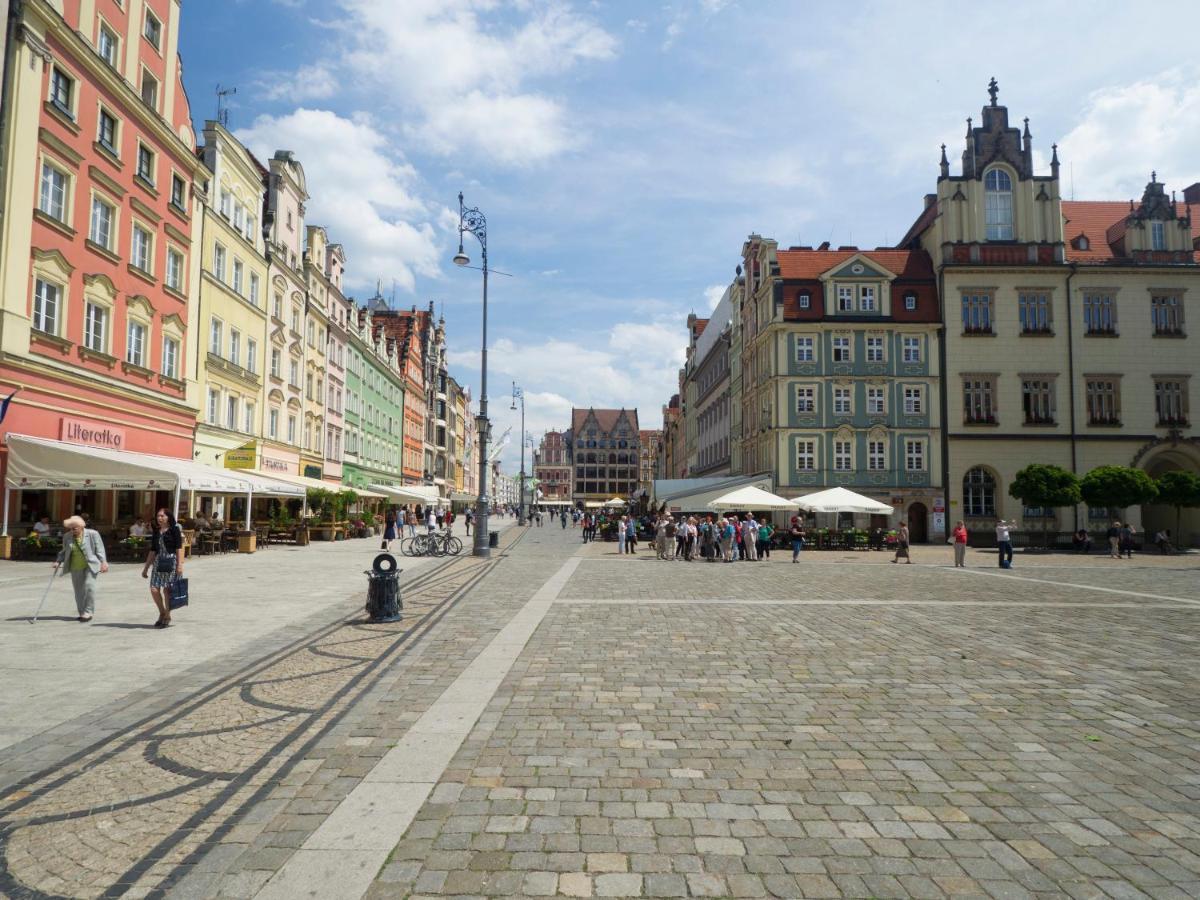 Heart Of Wroclaw - Spacious 3Rooms 75M2 As Home Apartamenty R243 Breslávia Exterior foto
